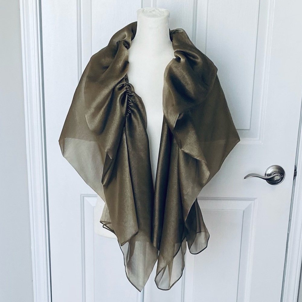 🌴 Custom Made Shawl/Wrap - Picture 4 of 11